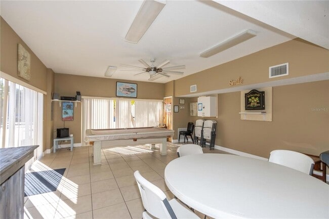 Building Photo - 824 Padua Ln