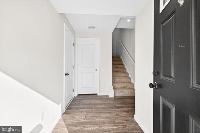 Building Photo - 6364 Pebblebrook Dr
