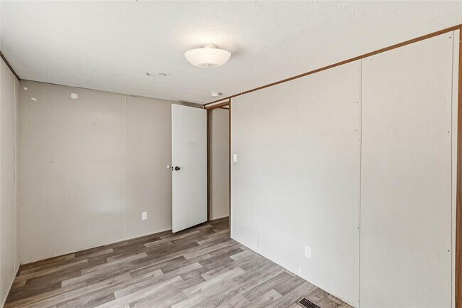 Building Photo - 908 Turney Ln