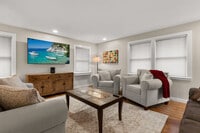 Building Photo - 29 Versailles Ave