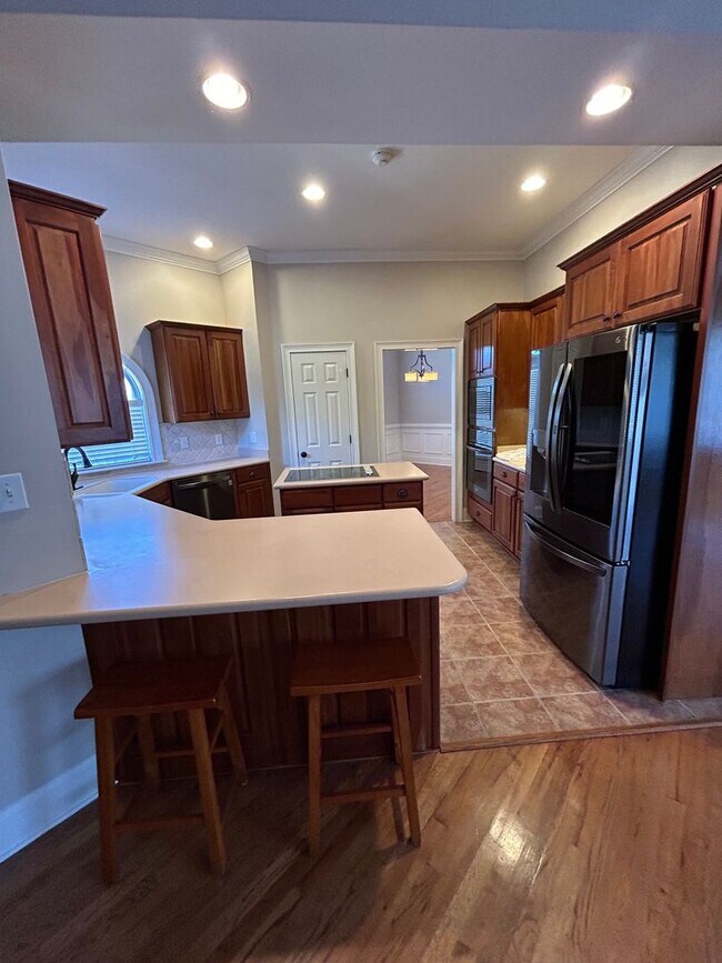 Building Photo - Executive Rental in West Rome $2,595