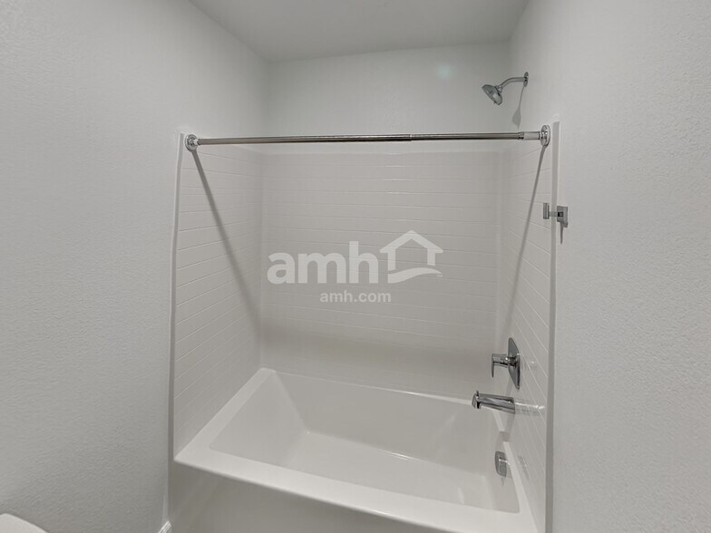 Building Photo - 290 Dahlia Rachel Pl