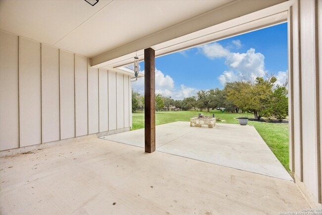 Building Photo - 249 Legacy Hills