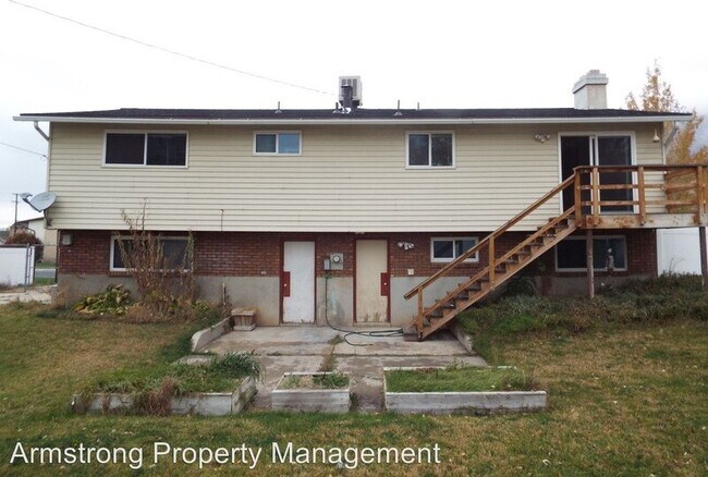 Building Photo - 262 1165 N