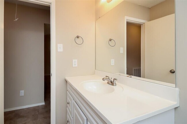 Building Photo - 10307 Rancho Bernardo Ln
