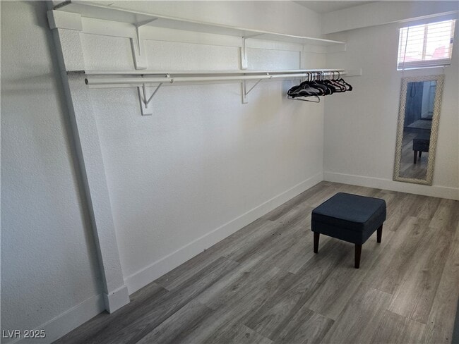 Building Photo - 1405 Termas