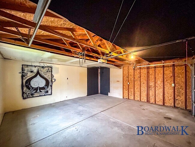 Building Photo - 3140 S 3200 W