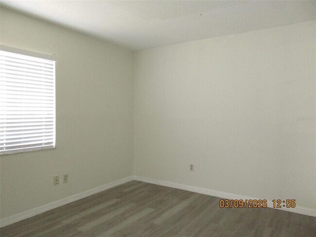 Building Photo - 200 Gemwood Ct