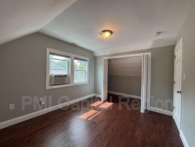 Building Photo - 3903 Hampden St