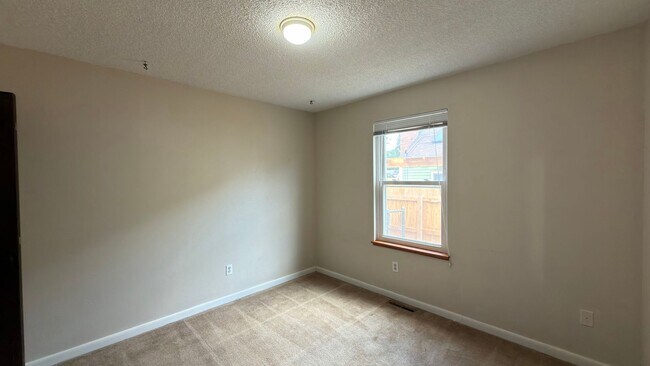 Building Photo - Great House In Fort Collins