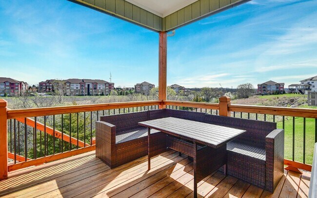 Building Photo - 4 BR/3BA | Newly Renovated Single Family Home | 3-Car Covered Parking | Back Deck