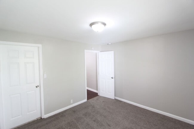 Building Photo - New on the Market with Great New Features!!