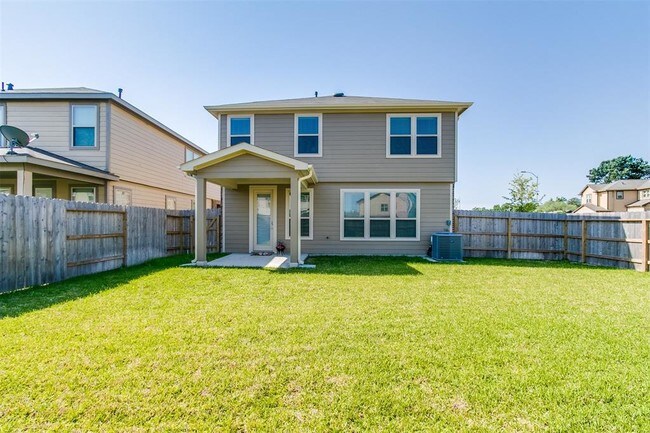 Building Photo - 16410 Mueschke Rd