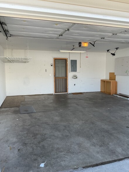 2 Car Garage - 17366 River Birch Pl