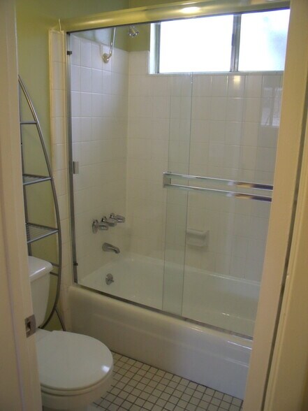 Bathroom - 11550 Nebraska Ave