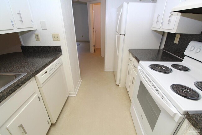 Building Photo - 6322 Harvard Ct