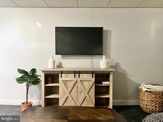 Building Photo - 503 Dorchester Ave