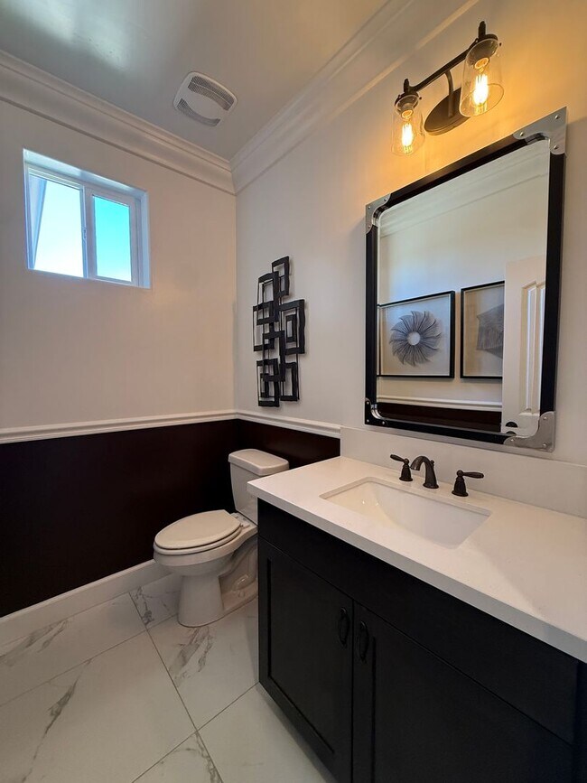 Building Photo - Newer Single Story Model Home Located In The Meadows at Rice Ranch with Three Car Garage