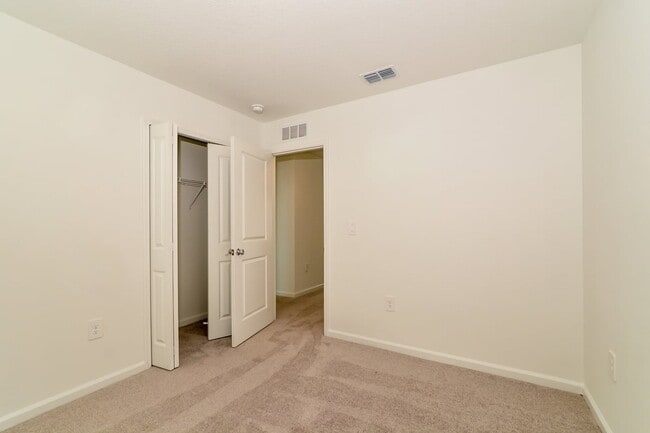 Building Photo - 2219 Rock Dr