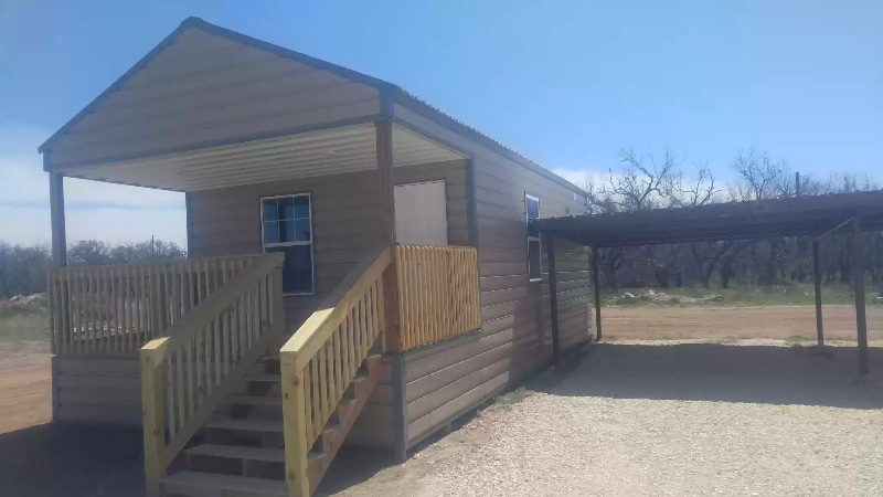 Building Photo - 2020 Family Ln.