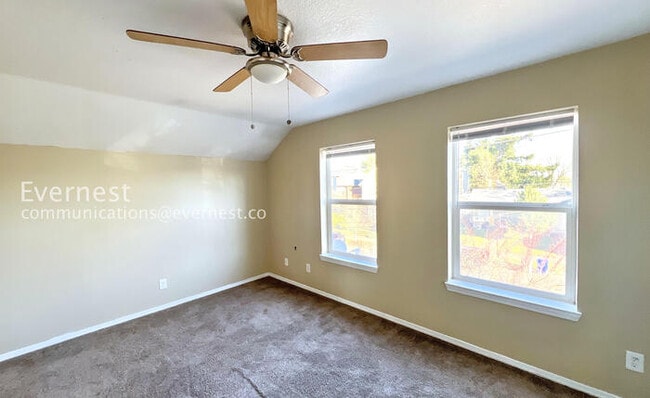 Building Photo - 6147 NE 9th Ave