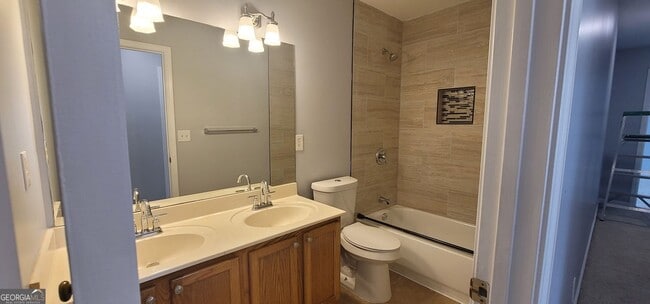 Building Photo - 165 Ascalon Ct