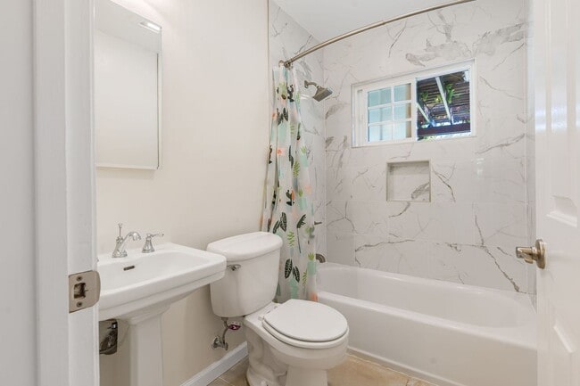 Building Photo - Sunnyvale West House FOR RENT - $4,500/mo