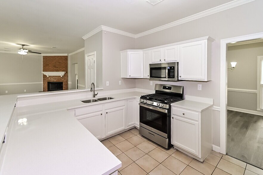 Building Photo - 1776 Lichfield Ct