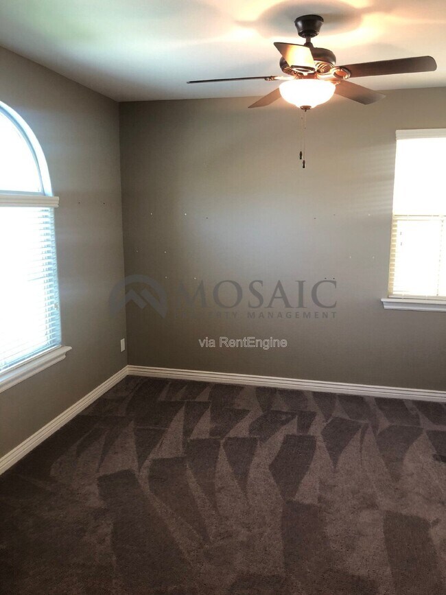 Building Photo - 3717 E Galveston St