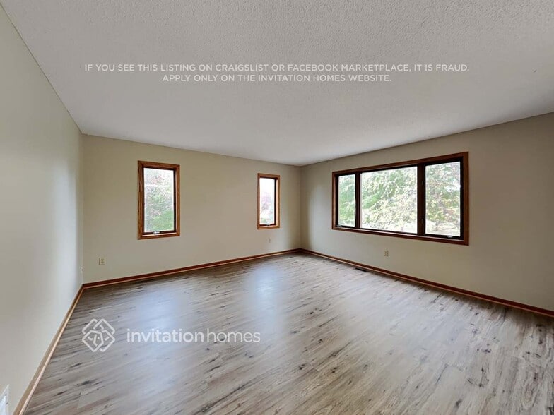 Building Photo - 3930 Zircon Ln N
