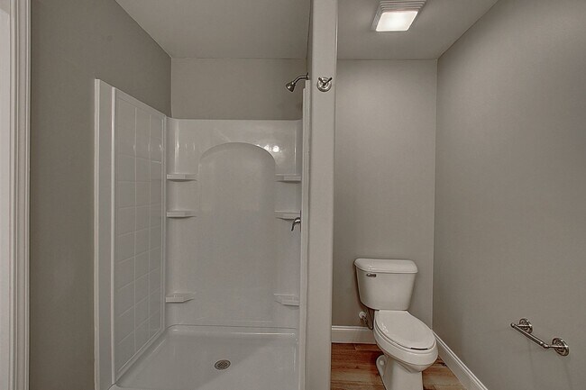 Building Photo - Newer construction single family home for lease!