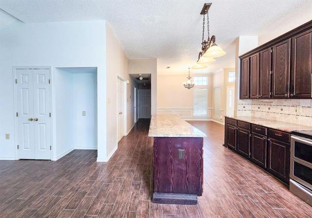 Building Photo - 3708 Racquet Ct