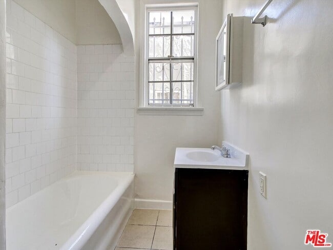 Building Photo - 4222 Hooper Ave.