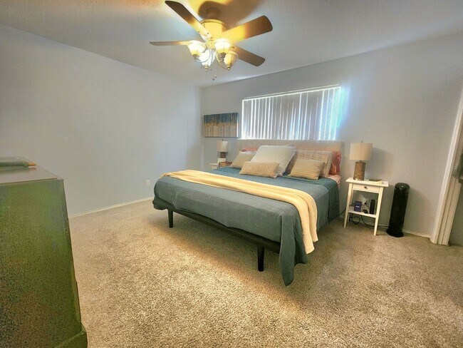 Building Photo - Charming Home with Pool & Prime Location!