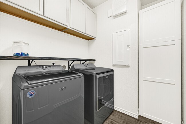 Building Photo - 24819 Harvest Elm Ct