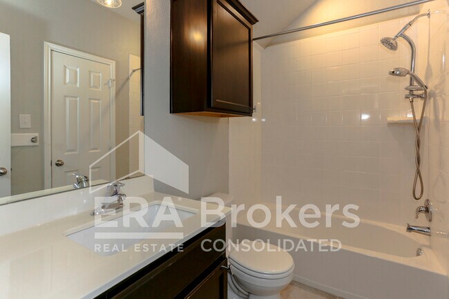 Building Photo - 2506 Bargello St