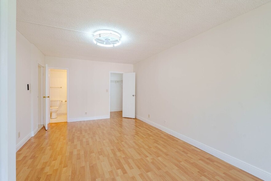 Building Photo - 801 Three Islands Boulevard