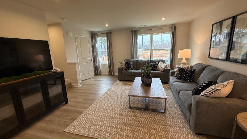 Building Photo - 109 Packett Ct