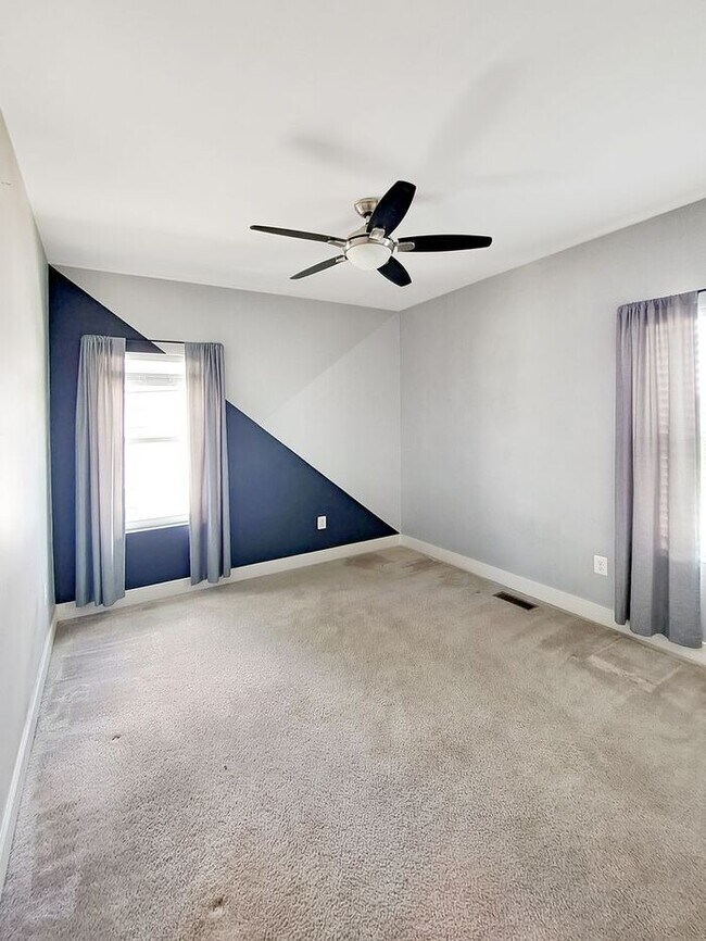 Building Photo - Amazing 3 Level Corner Lot Home in Waldorf...
