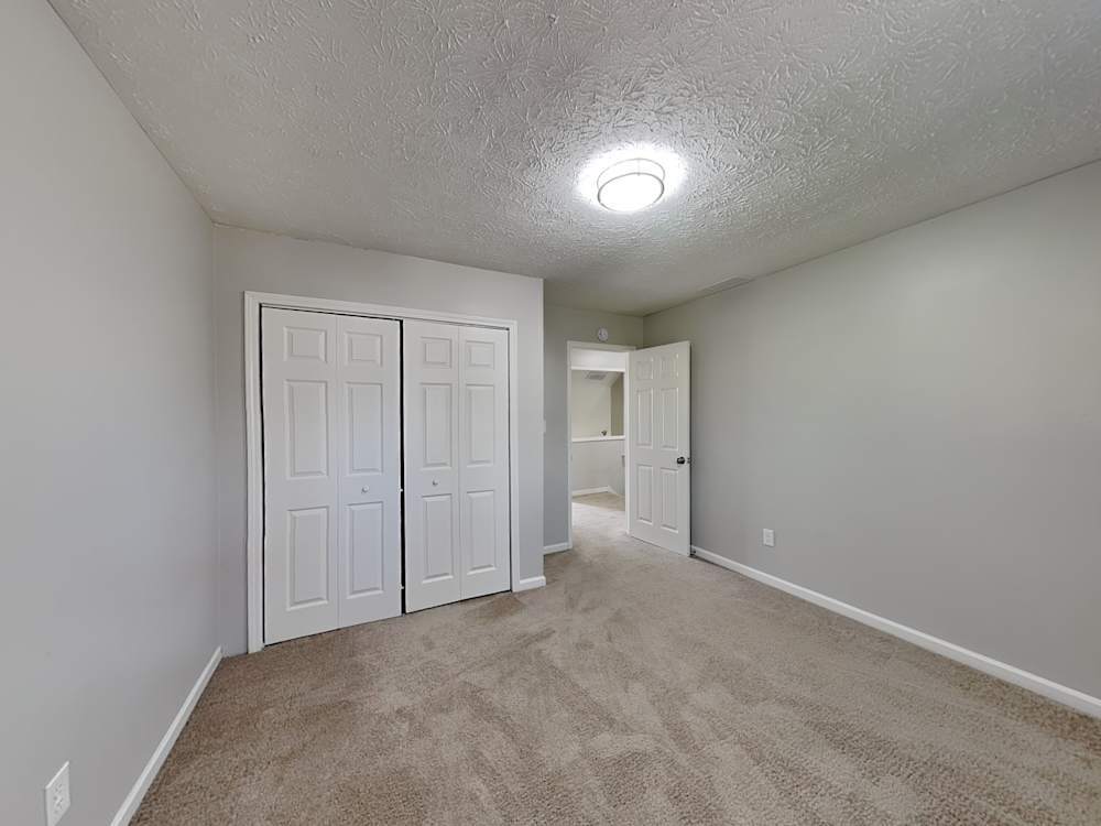 Building Photo - 1052 Autumn Crest Dr