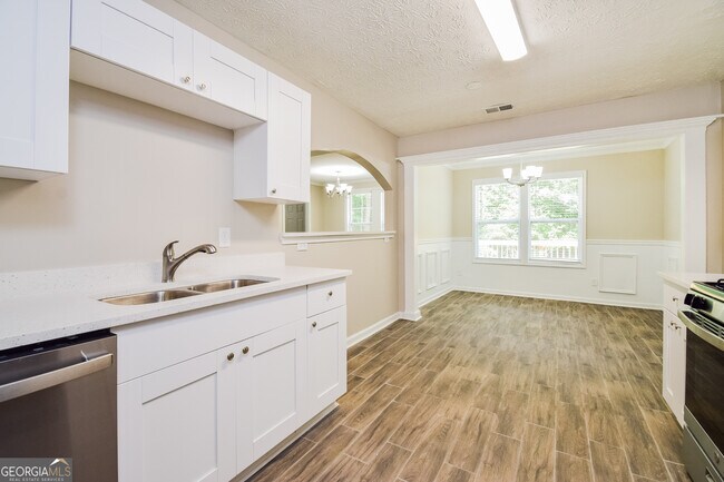 Building Photo - 4066 Jewel Terrace