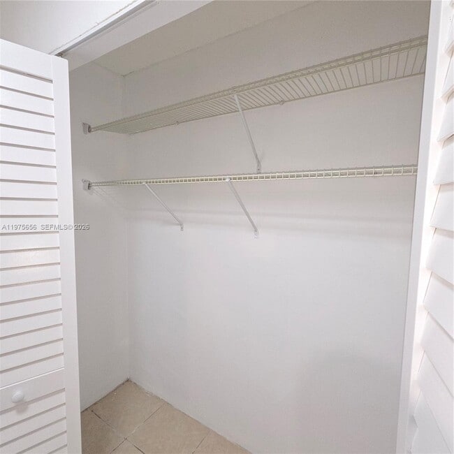 Building Photo - 1650 Sans Souci Blvd