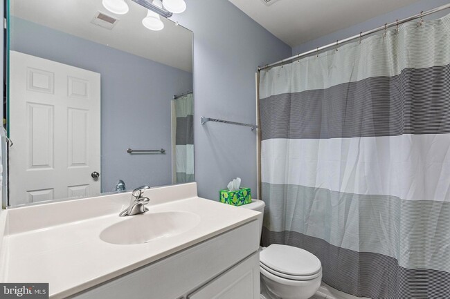 Building Photo - 2500 Clairmont View Way