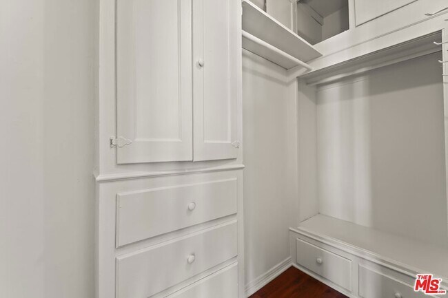 Building Photo - 1314 Hayworth Ave