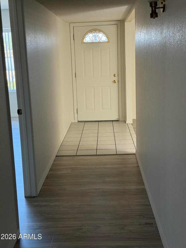 Building Photo - 1475 Via Viento