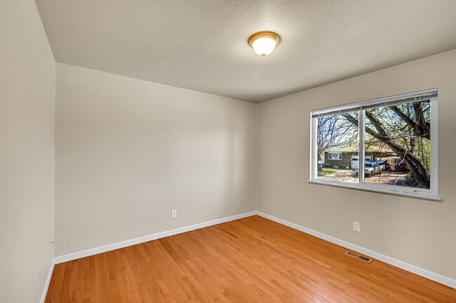 Building Photo - $2,495.00 - 4 Beds 2 Baths, Single Family ...