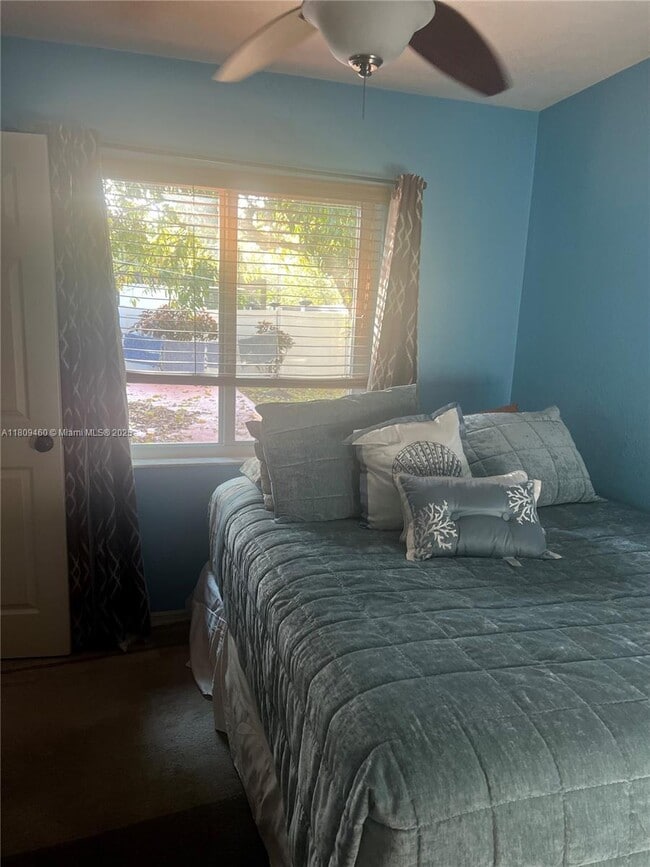 Primary Photo - 5830 SW 58th Ct