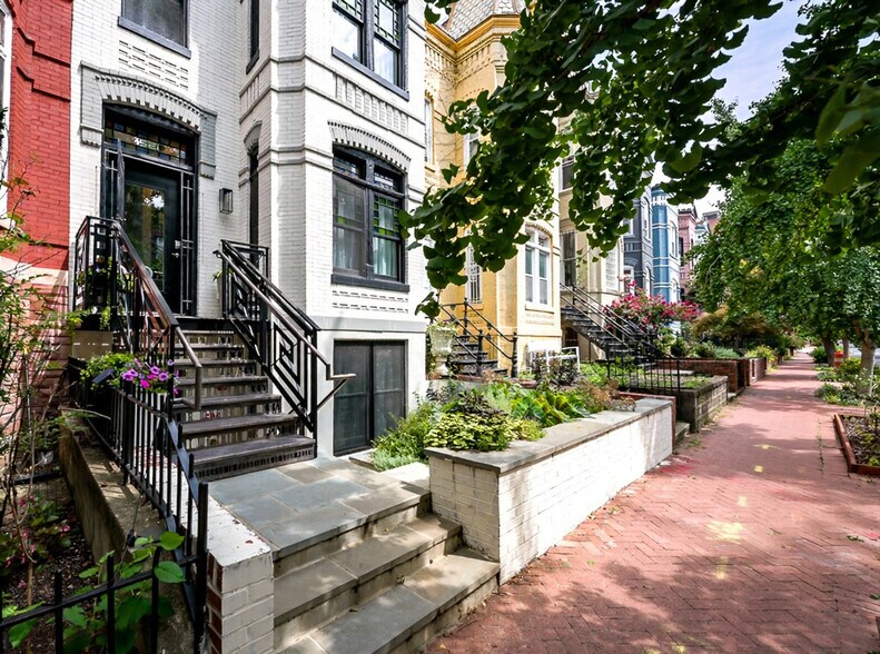 Building Photo - 1525 Corcoran St NW
