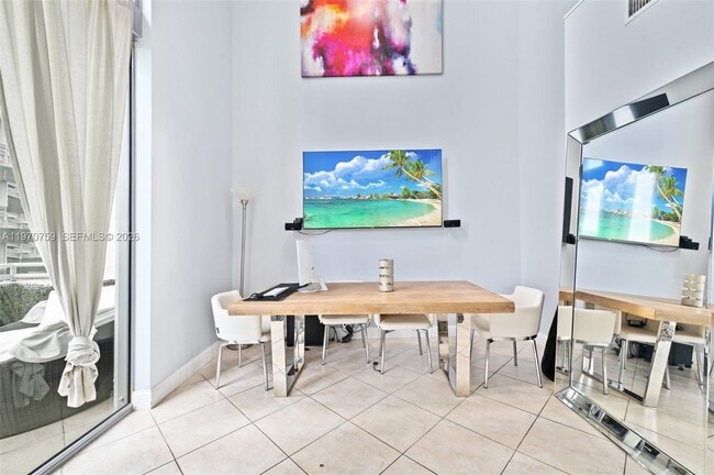 Building Photo - 1050 Brickell Ave