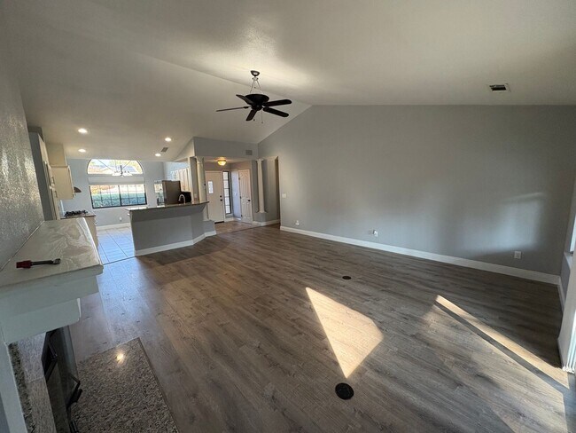 Building Photo - SE Visalia home coming soon!